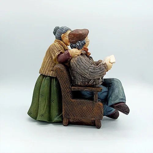 402216034_Old-Couple-Lovely-Figurine Gift_3.jpg
